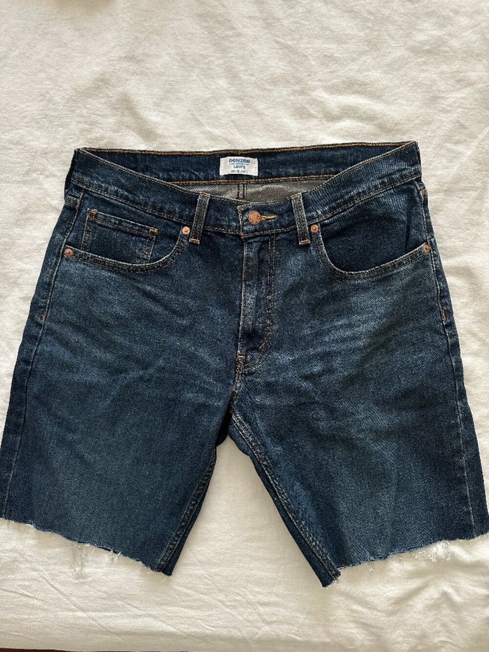 Denizen Relaxed Fit Cut Off Jeans S: 32
